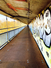 Graffiti on wall in tunnel