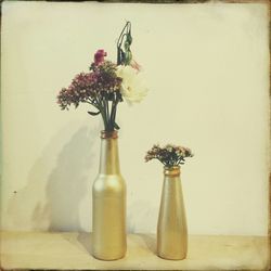 Close-up of flowers in vase