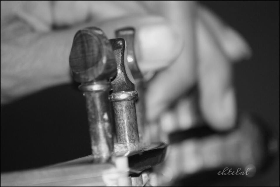 close-up, focus on foreground, metal, selective focus, indoors, metallic, old, transfer print, auto post production filter, rusty, handle, still life, faucet, no people, single object, protection, old-fashioned, day, safety, hook