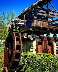 Abandoned building against sky