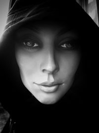 Close-up portrait of young woman