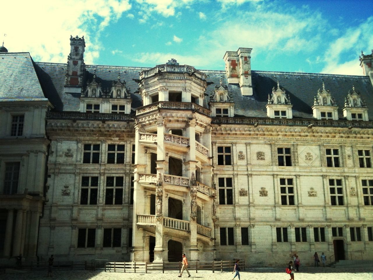 building exterior, architecture, built structure, sky, city, building, window, cloud - sky, residential building, men, day, cloud, incidental people, residential structure, city life, person, outdoors, lifestyles, street