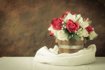 Close-up of flowers in vase on table