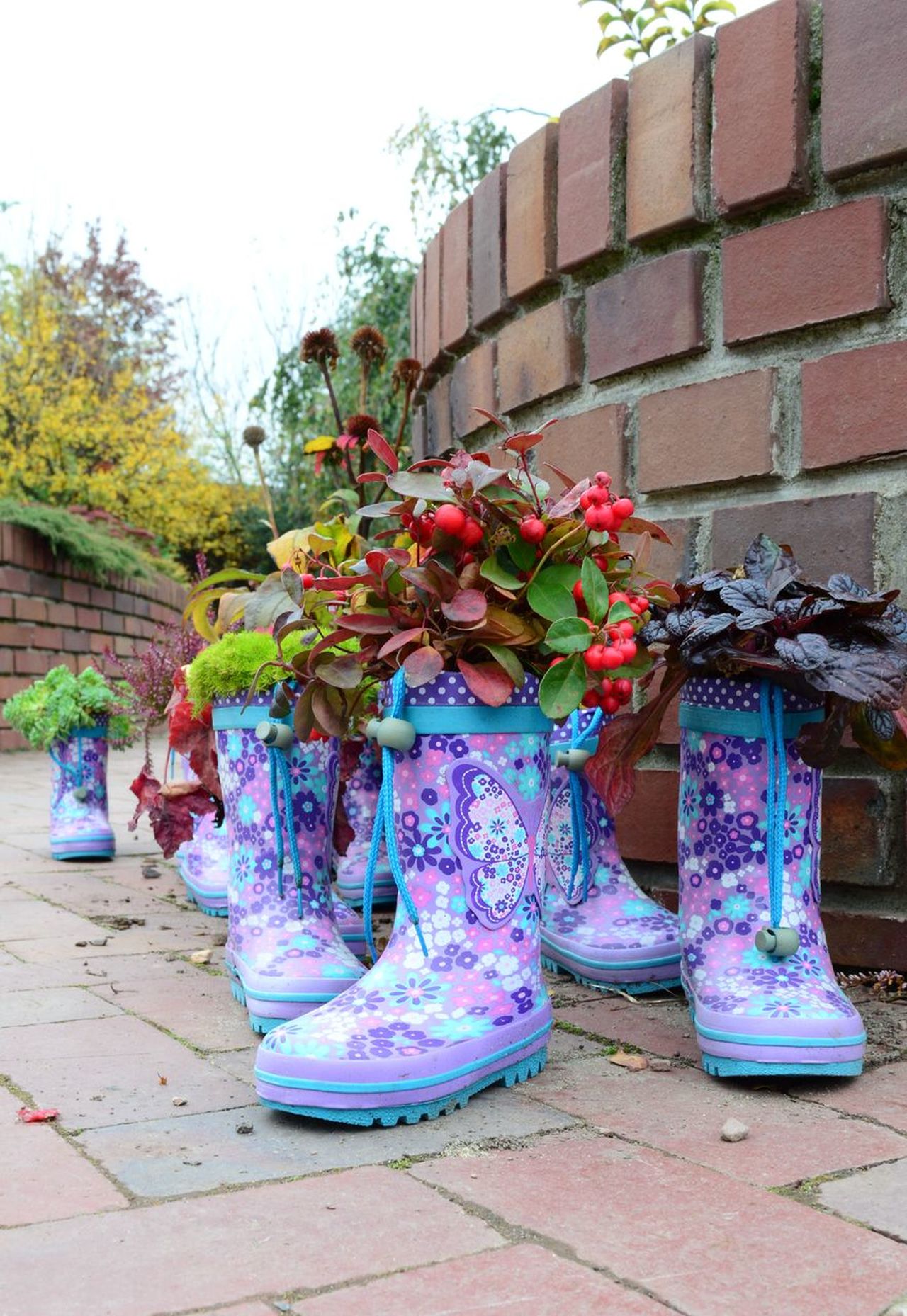 Waders and flowers