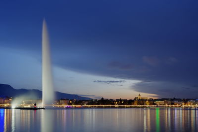 Famous fountain and leman lake by night, geneva, switzerland, hdr