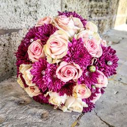 High angle view of rose bouquet