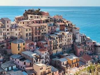 Beautiful vernazza village on coastline in cinque terre, italy 