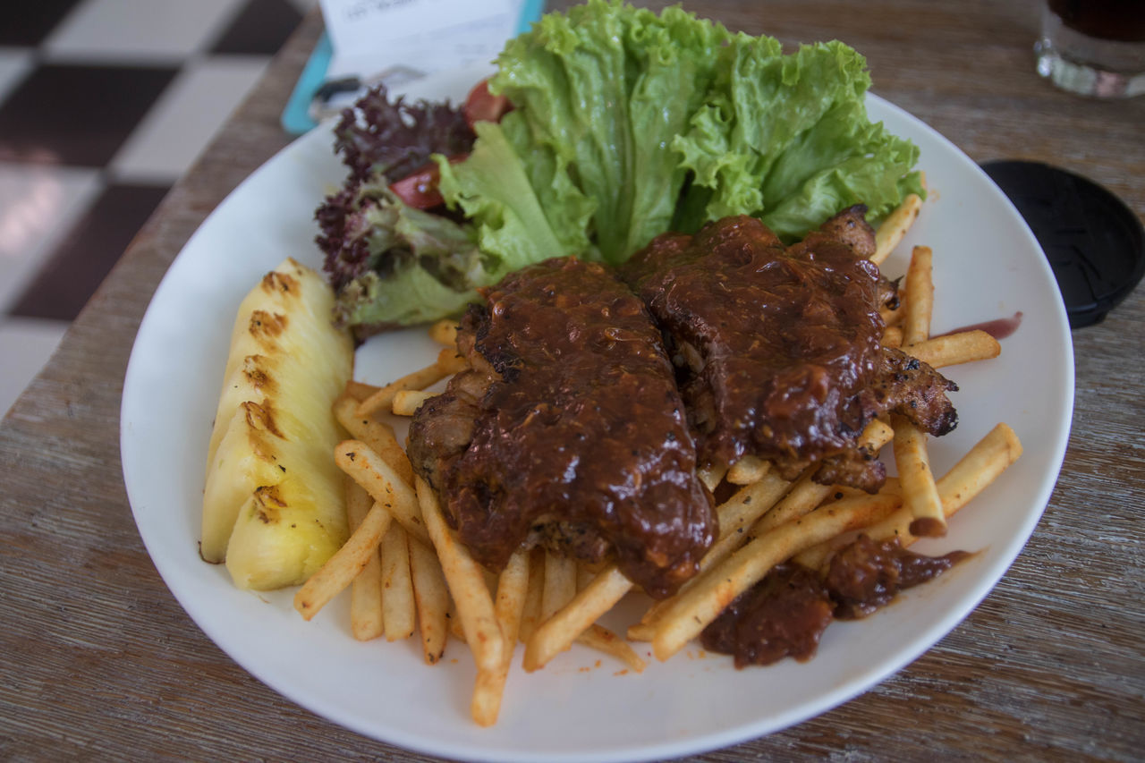 HIGH ANGLE VIEW OF MEAL SERVED ON TABLE