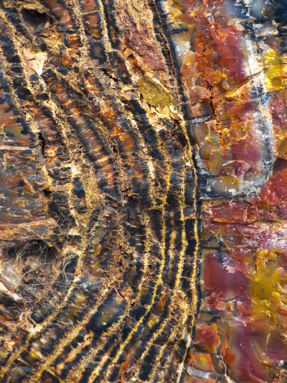 FULL FRAME SHOT OF MULTI COLORED ROCKS