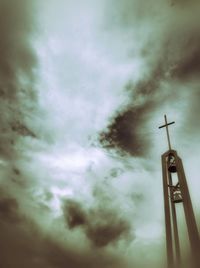 Low angle view of cloudy sky