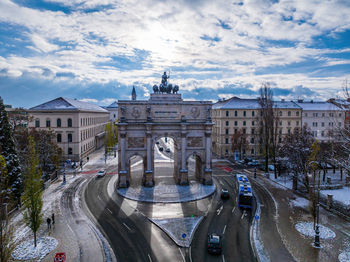 Siegestor or victory gate in munich in winter