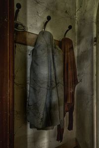 hanging