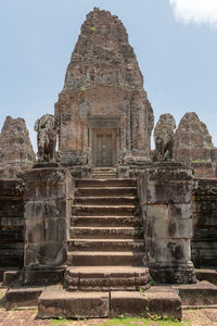 Central stone tower of east mebon temple