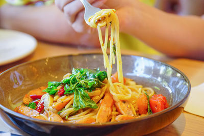 Close-up of spaghetti in bowl