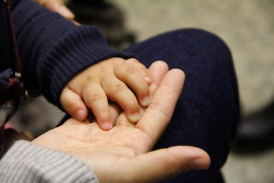 Close-up of hands holding hands