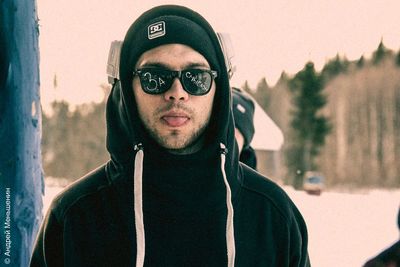 Portrait of young man wearing sunglasses