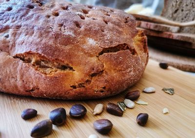 Close-up of bread on cutting board