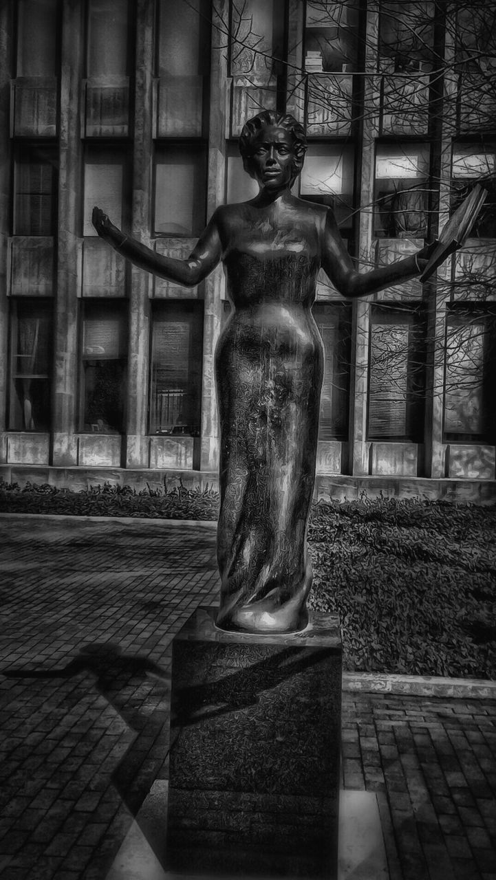 statue, sculpture, human representation, art and craft, art, creativity, built structure, building exterior, architecture, cemetery, fountain, no people, outdoors, stone material, day, tree, memorial, religion