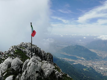 Italian flag with mountains 