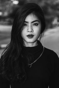 Portrait of a beautiful young woman