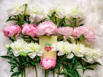 Close-up of pink rose bouquet