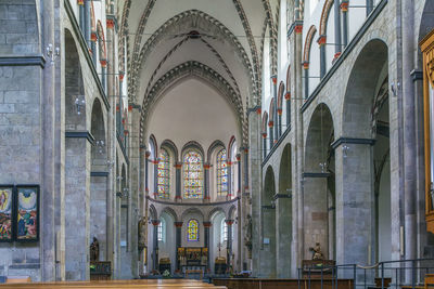 St. kunibert is the youngest of the twelve romanesque churches of cologne, germany. interior
