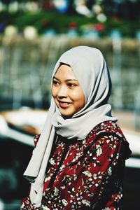 Portrait of a smiling young woman