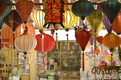 Traditional lanterns for sale at market stall