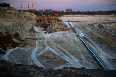 Wheel excavator at quarry