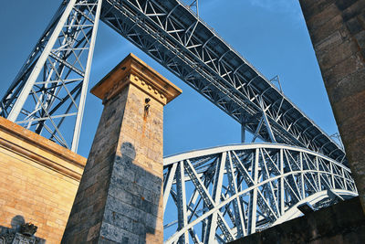 Detail of the don luis i bridge in porto, portugal.