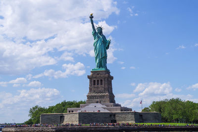 Statue of liberty against sky