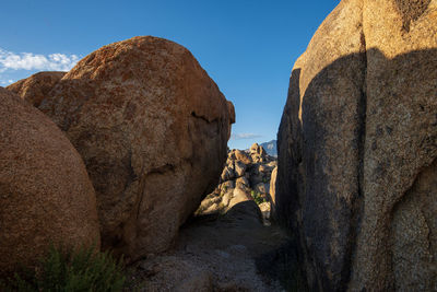 Rock formations on sunny day in alabama hills desert land