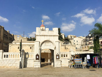 View of cathedral against sky