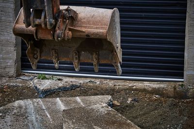 Abandoned truck on wall