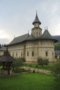 View of temple building against sky