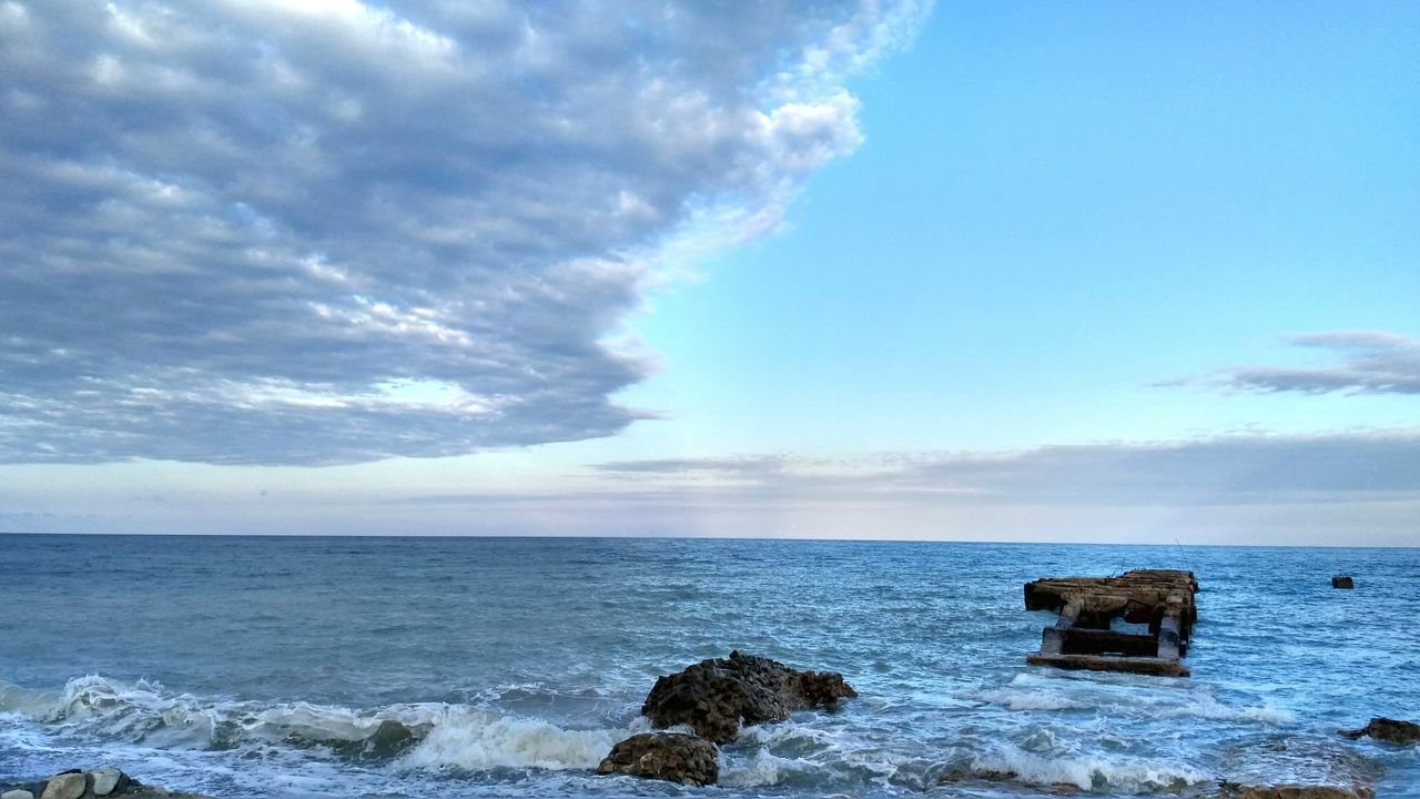 sea, sky, horizon over water, nature, cloud - sky, beauty in nature, no people, water, scenics, tranquil scene, tranquility, day, outdoors, blue, wave