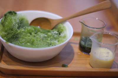 Close-up of noodles in bowl on table