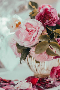 Close-up of pink rose bouquet