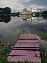 Reflection of building in lake