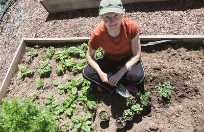 Portrait of smiling young woman outdoors