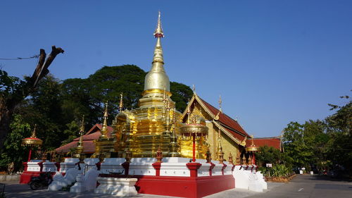 View of pagoda against sky