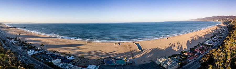 Sunrise time in santa monica beach, los angeles, california. panorama photo