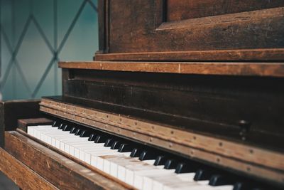 Outdoor piano keys