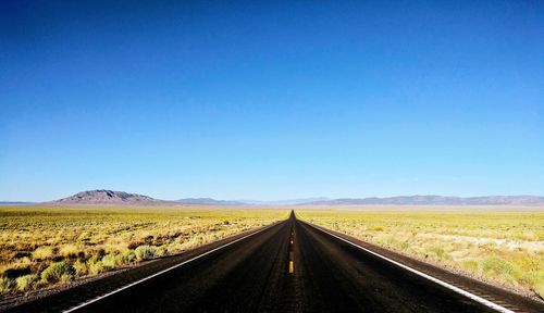 Empty road 