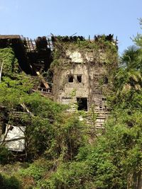 Old ruin against sky