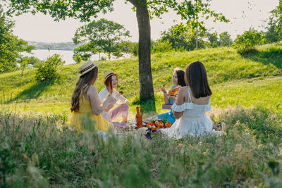 Covid safe summer picnic. summer party ideas. safe and festive ways to host small, outdoor gathering 