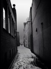 Narrow alley in city