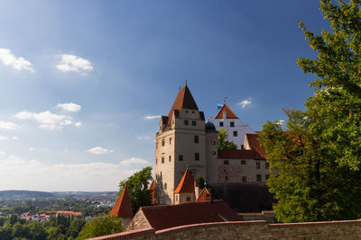 Low angle view of trausnitz castle against sky