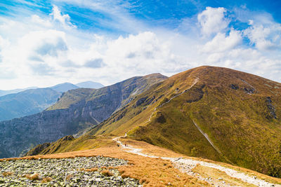 Fall in mountains. view on beautiful red peaks in tatra mountains