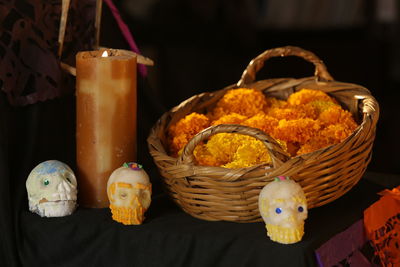 Close-up of bread in basket on table